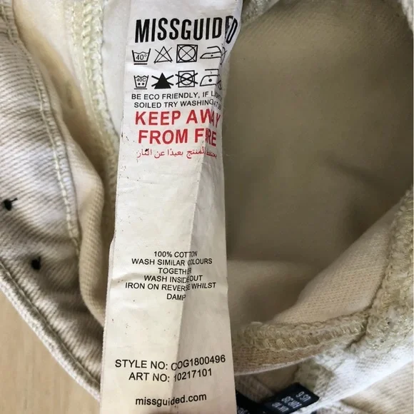 Missguided Riot Neutral Patched High Rise Mom Jean Size 6 - Picture 9 of 14